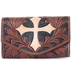 Myra Women’s small fold cross leather wallet. Myra Leather wallet. NWT